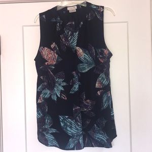 Van Heuson Top Blue Floral Medium